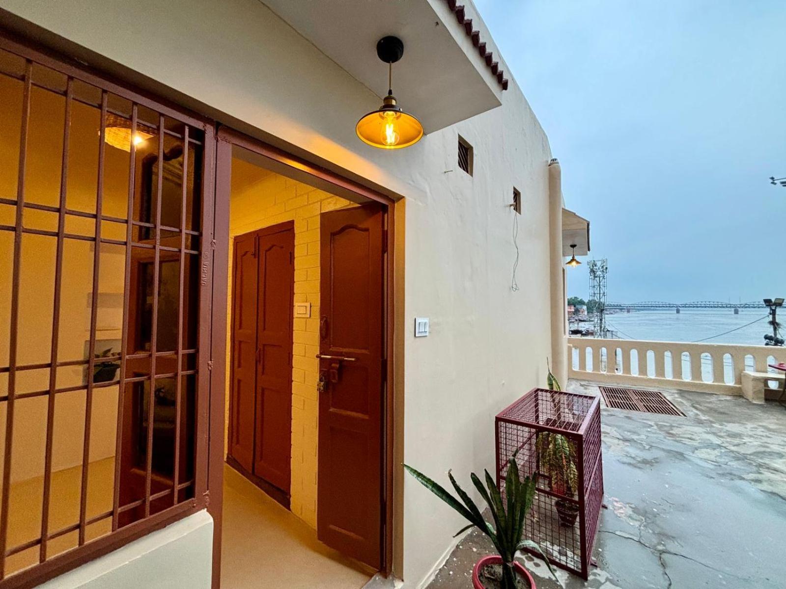 Vintage River Homestay فاراناسي المظهر الخارجي الصورة